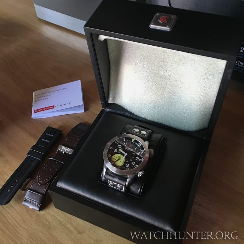 The special edition box for the Swiss Army Airboss Mach 4 Limited Edition. Only the brown watch band is original.