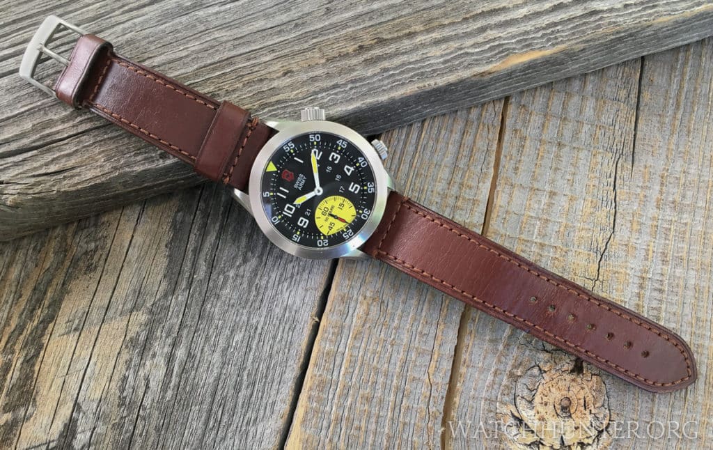 Here is what the Victorinox Swiss Army Airboss Mach 4 Limited Edition looks like on the original leather