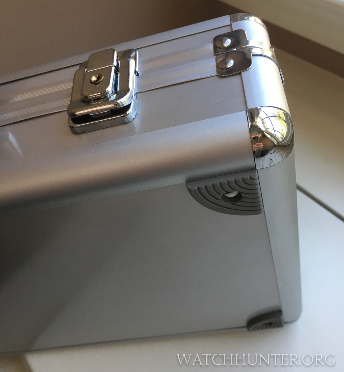 PRODUCT REVIEW Tech Swiss TSBOXAL12 Aluminum Watch Storage